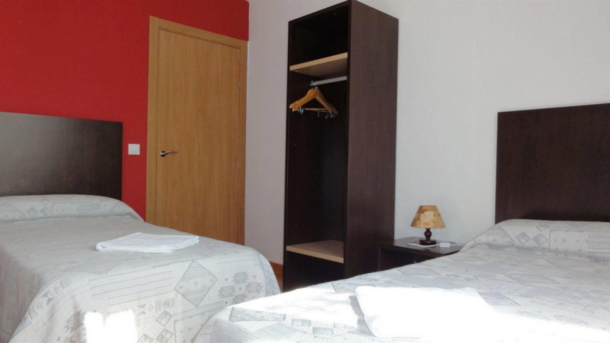Aparthotel Can Gallart Santa Coloma De Farners Luaran gambar
